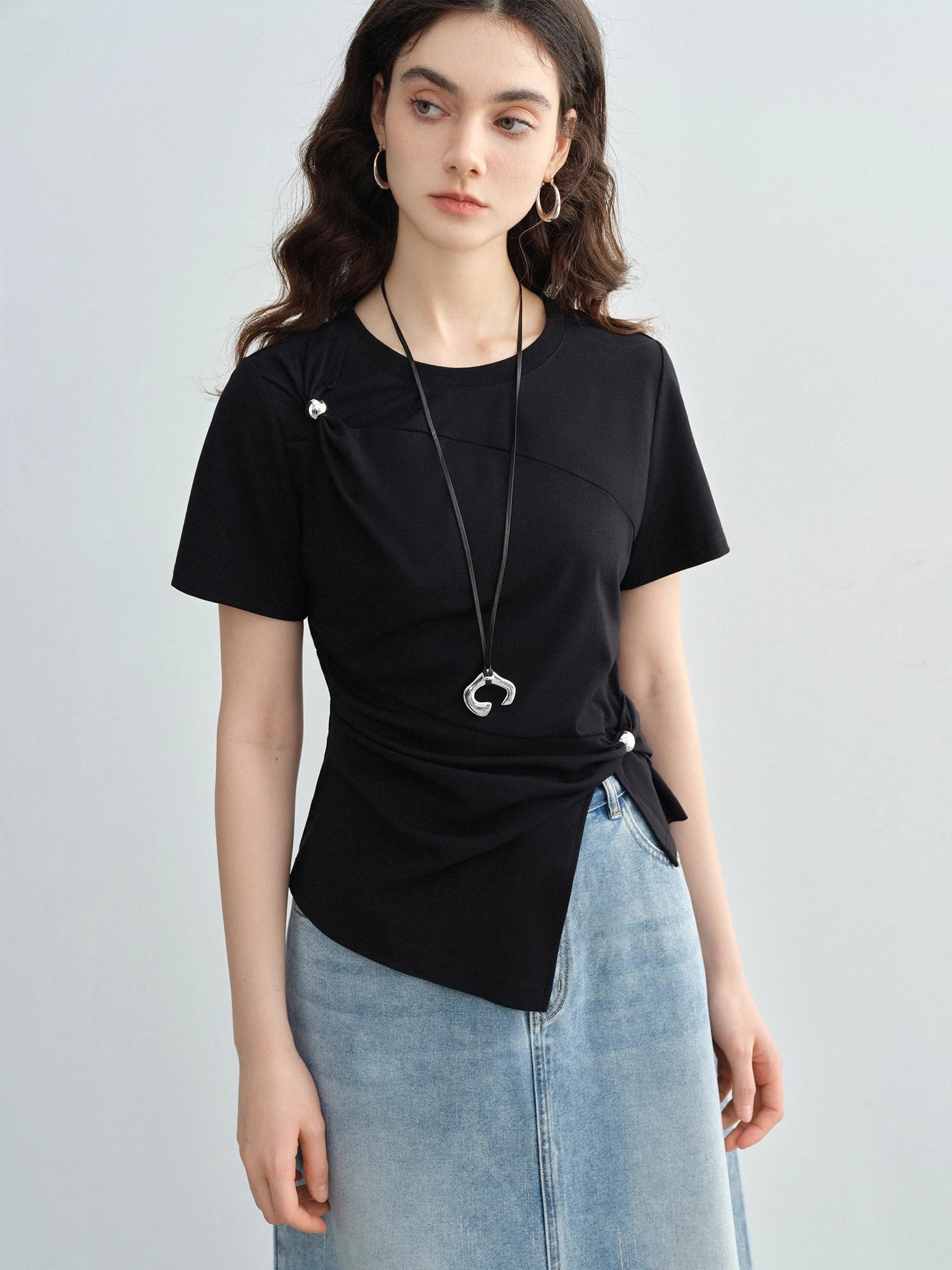 DUSHU MInimalism Style Fashionable Design Short-sleeved T-shirt For Women 2025 Summer New Arrival Loose Slim Top 25DS82347