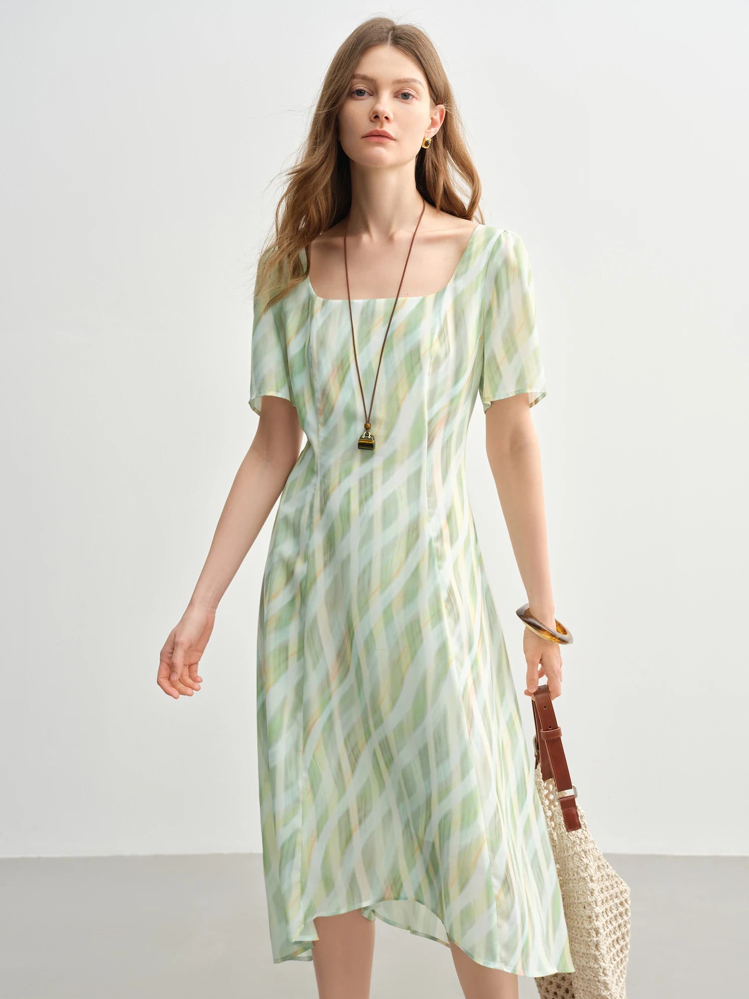 DUSHU Plus Size Women's Apple/Pear Shape French Retro Plaid Waist Dress Short Sleeve Waist Slimming Dress 25DS82373