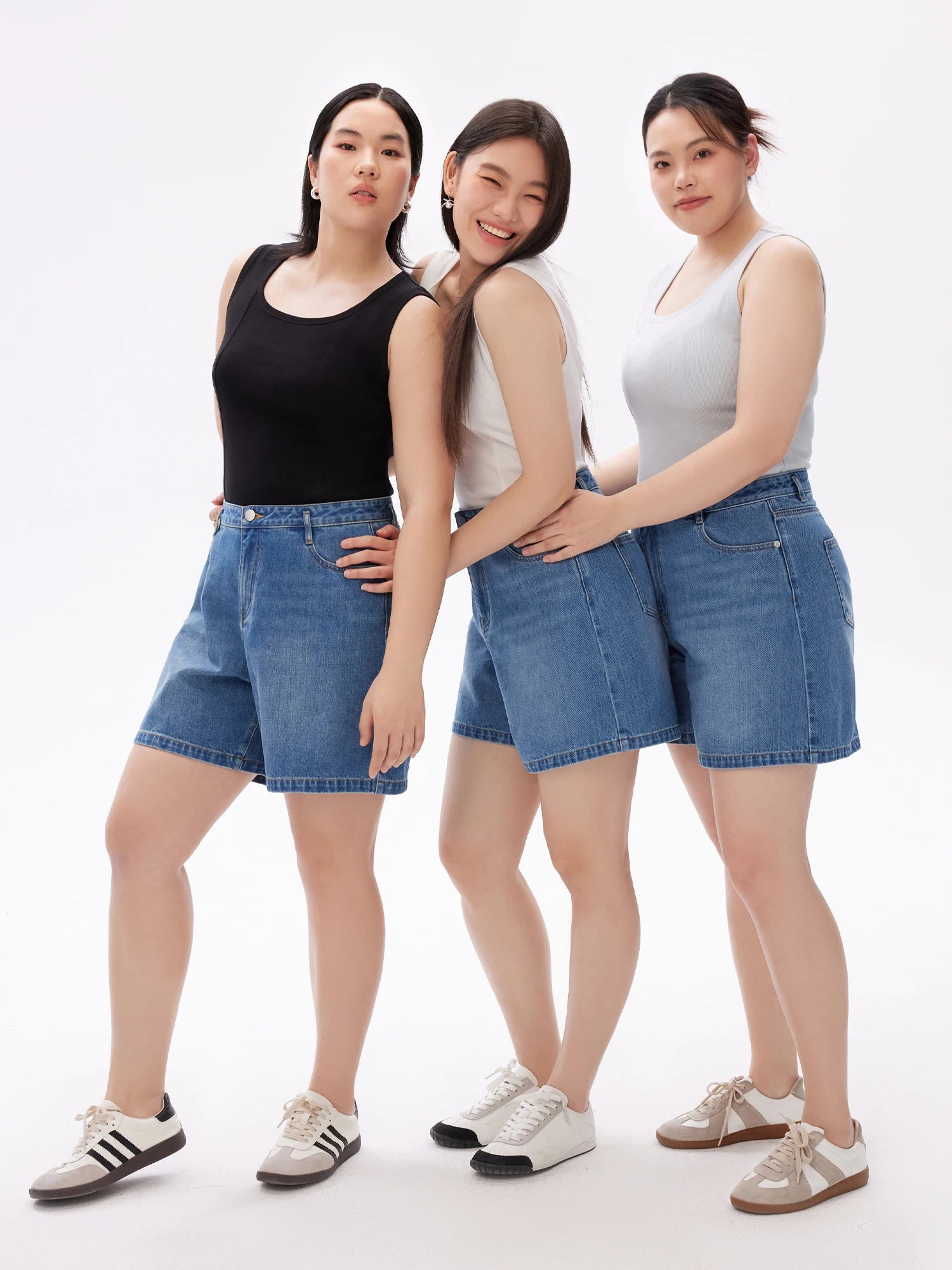 DUSHU 2025 Summer Plus Size Women High Waist Slimming Denim Shorts Mid-Length Stretch Shaping Casual Bermuda Jeans