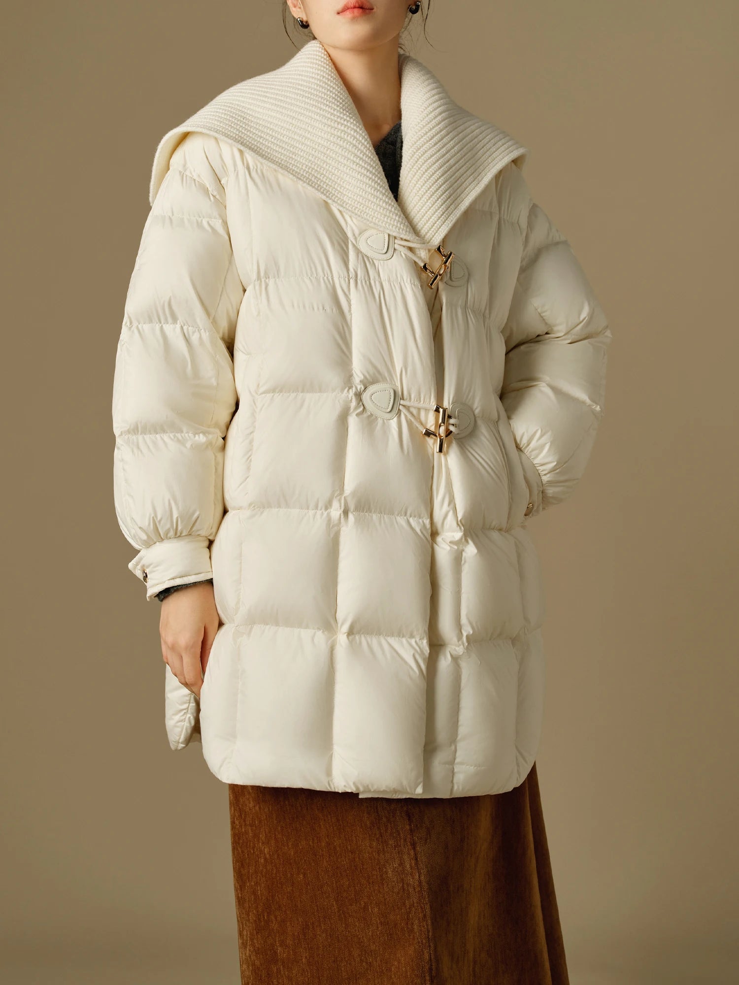 DUSHU 196.5G Filling Amount College Style Beige Gentle Warm Down Jacket 2024 Winter New Design Down Coat For Women 24DS84079