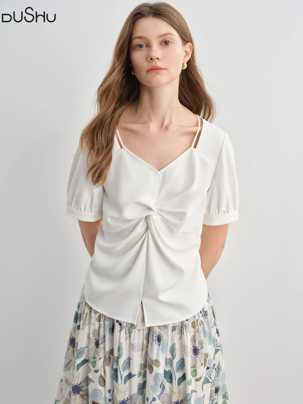 DUSHU Plus-Size Women's Bow-Knot Strap Decorated Top - 2025 Summer New Arrival Perfect for Commuting Sweet Pullovers 25DS82523