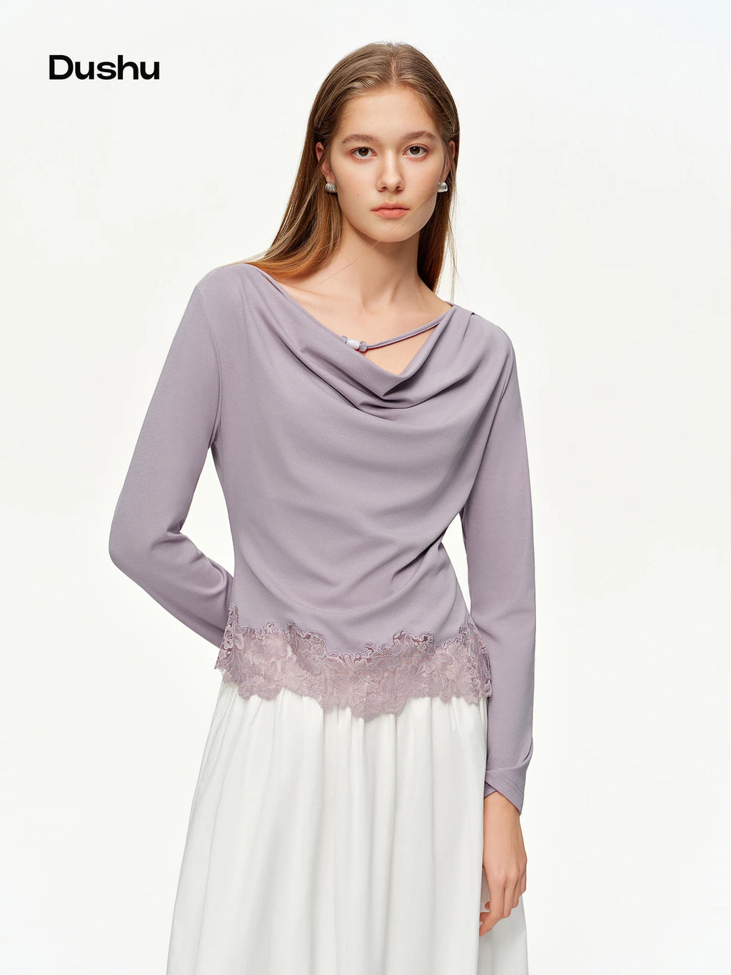 DUSHU Elegant Beaded Swinging Collar Lace Patchwork T-shirts Women Spring 2026 Slim Top Commuting Temperament Streetwear