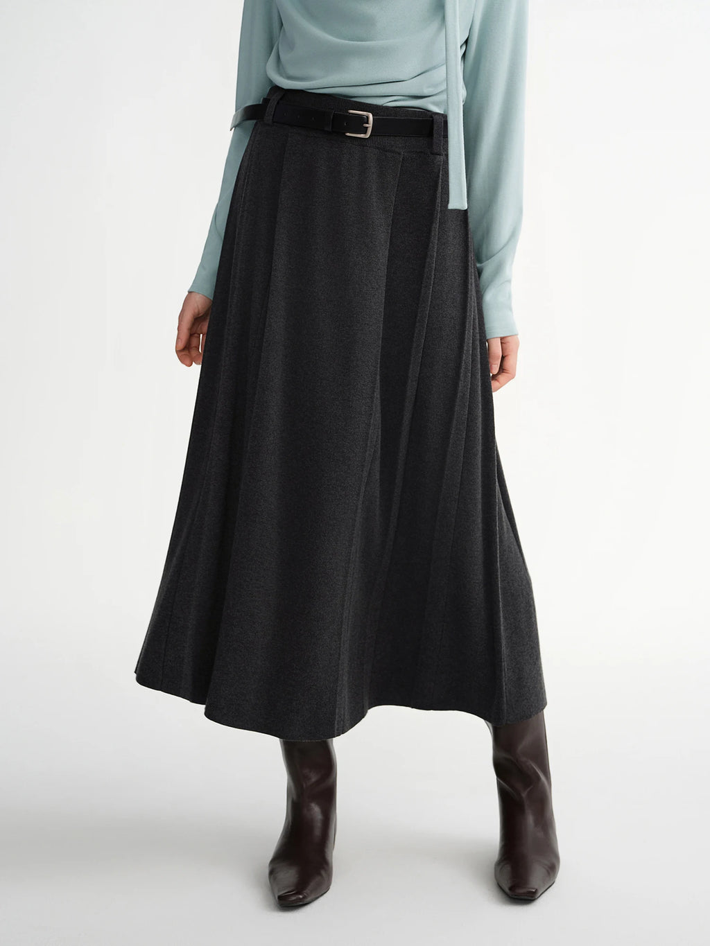 DUSHU Plus Size Women's Knit Pleated Skirt High Waist Elegant A-Line Midi Length Stretchy Comfort Fall 2025 Casual Slim Fit