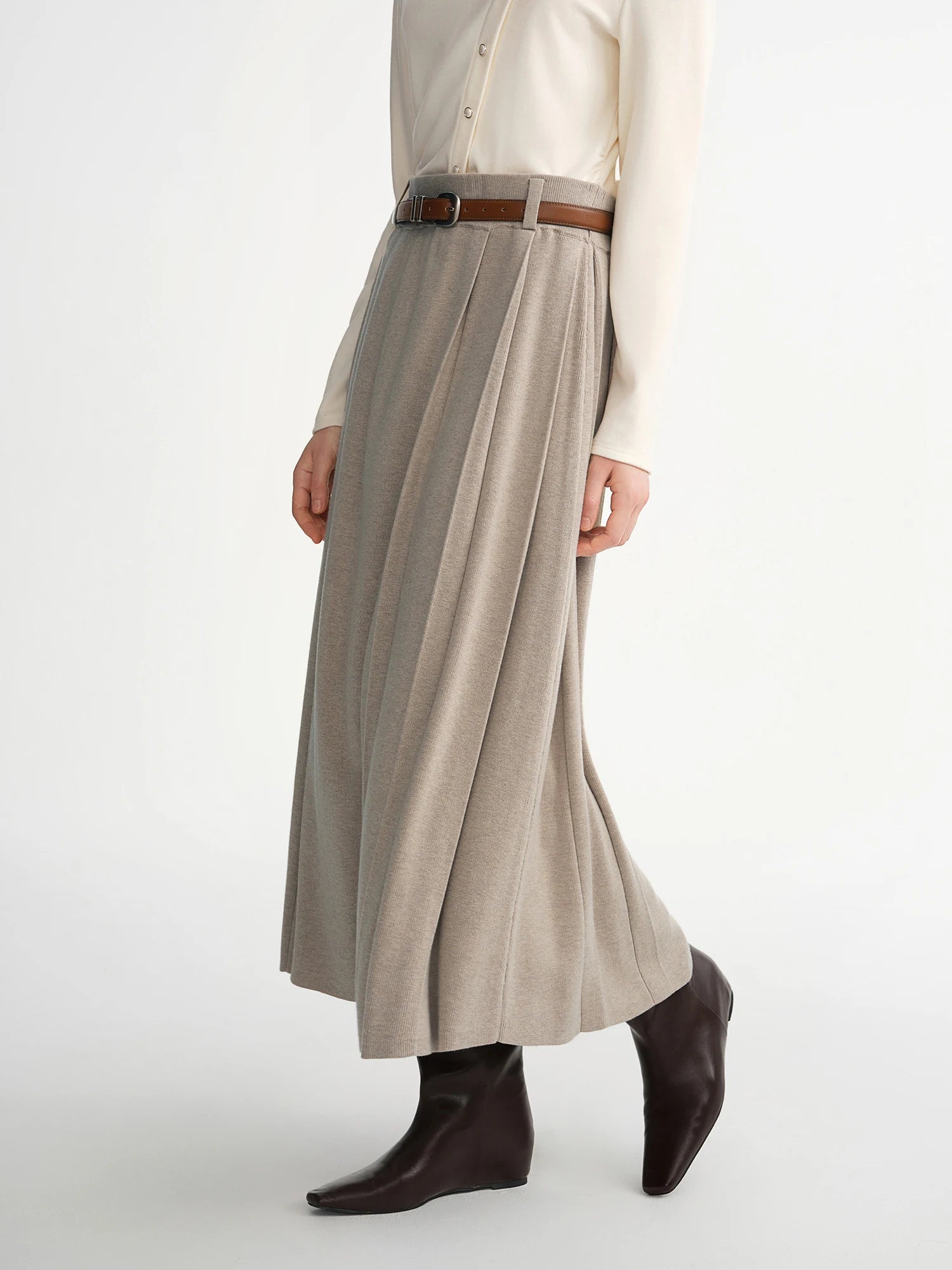 DUSHU Plus Size Women's Knit Pleated Skirt High Waist Elegant A-Line Midi Length Stretchy Comfort Fall 2025 Casual Slim Fit