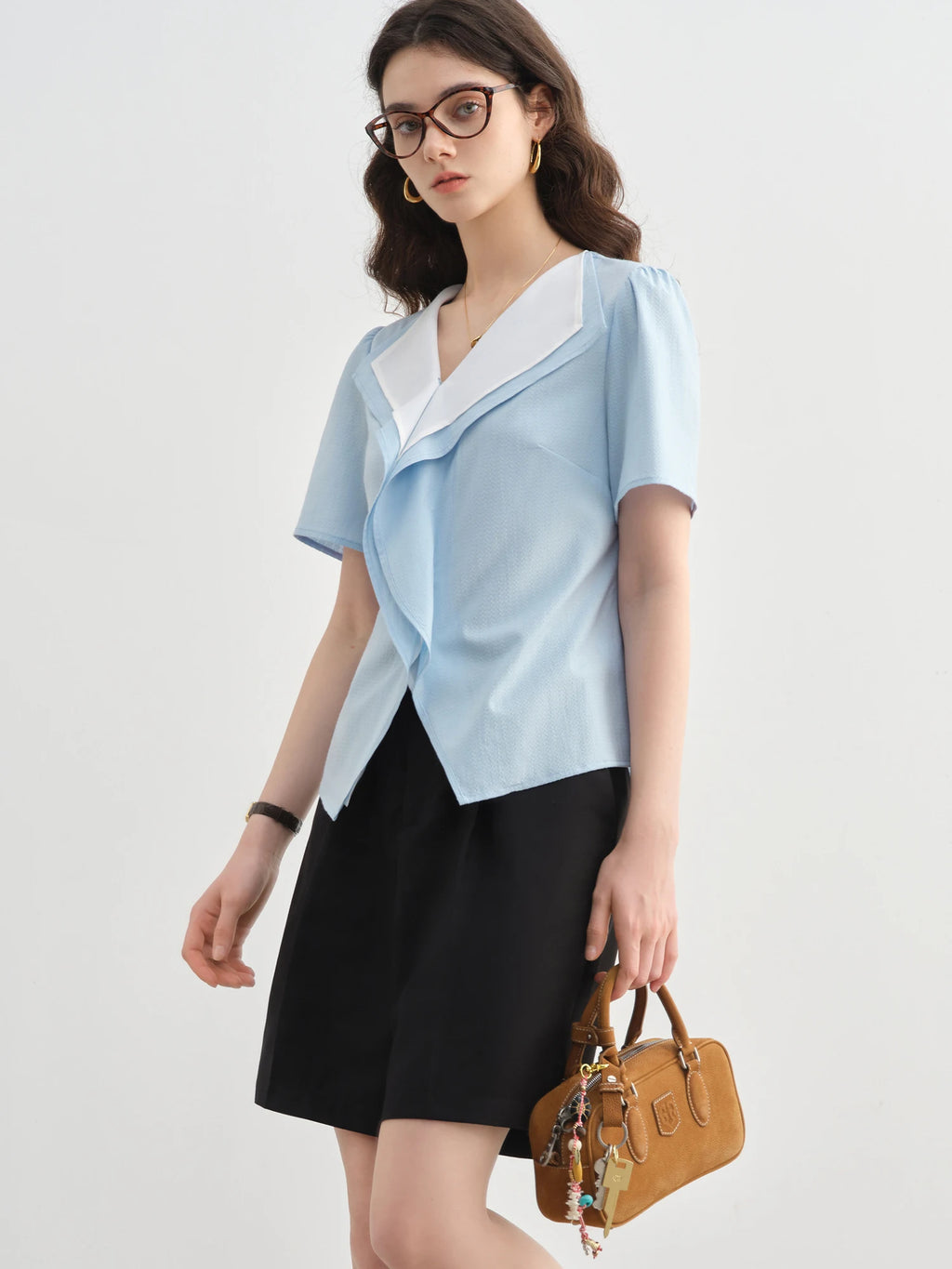DUSHU Plus Size Summer New Arrival V-Neck Short-Sleeve Shirt with Double-Layer Collar for Chic Stylish Wear 25DS82328