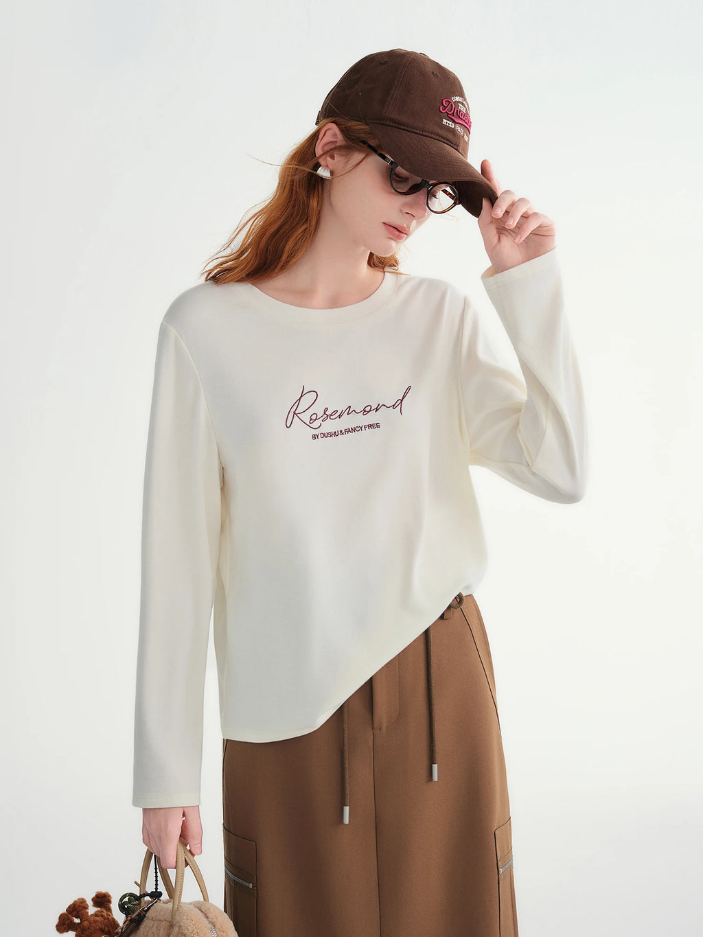 DUSHU Letter Embroidery T-Shirt Women 2025 Autumn Winter Vintage American Style Long Sleeve Top Casual Streetwear Basic Tee