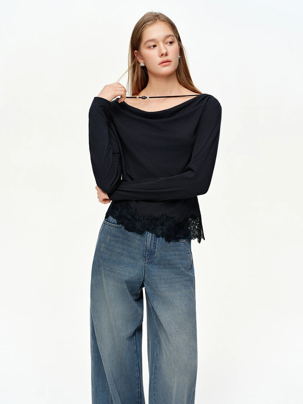DUSHU Elegant Beaded Swinging Collar Lace Patchwork T-shirts Women Spring 2026 Slim Top Commuting Temperament Streetwear