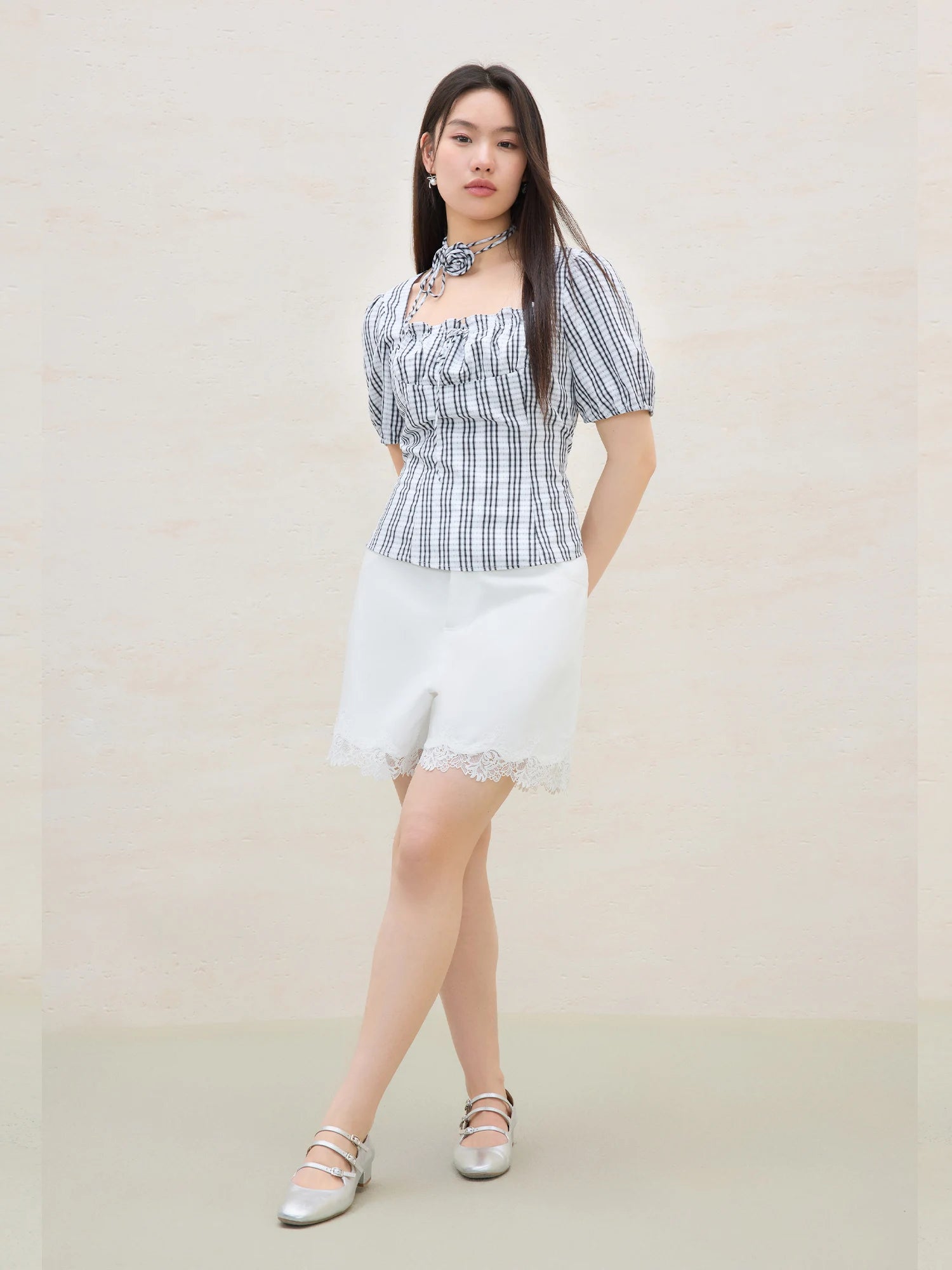 DUSHU Plus Size Cotton Embroidered Lace Shorts For Women 2025 Summer New Arrival Slim Fit Short Pants Holiday Season 25DS82178