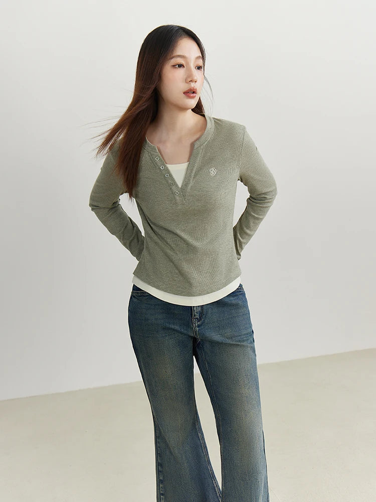 DUSHU Women's Fashion Fake Two Versatile T-shirts Spring 2024 New V-neck Slim Lazy Long sleeved Small Top Casual Loose
