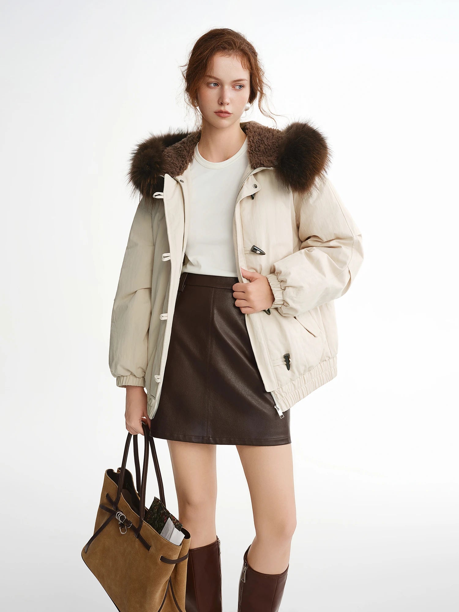 DUSHU Down Jacket Women Horn Buckle Raccoon Fur Collar New Winter Style Warm Coat Vintage American Barn Style Daily Leisure