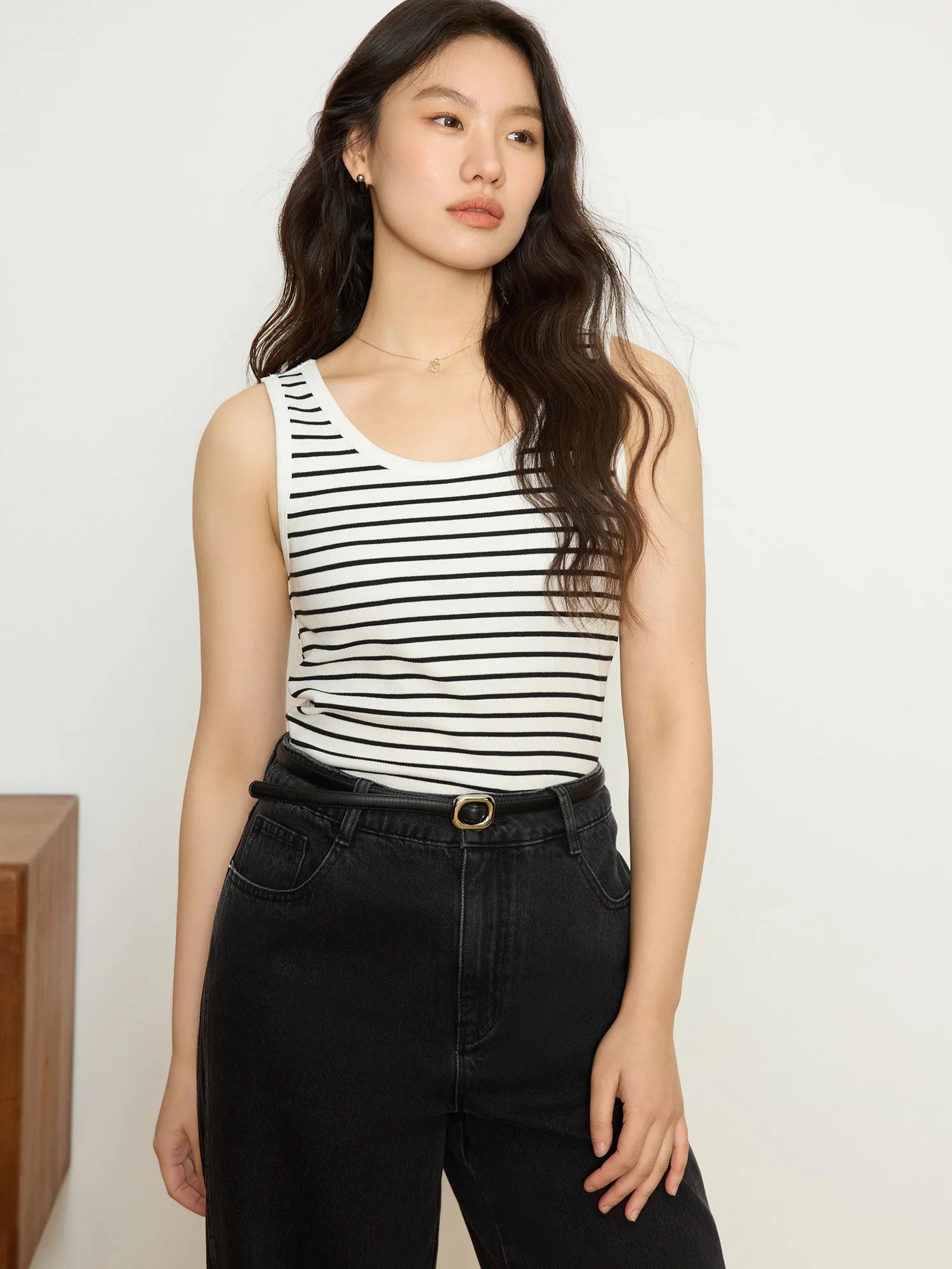 DUSHU Plus Size Women's 2025 New Backless Sleeveless Vest Striped Contrasting Color Slimming Camisole Top 25DS81215